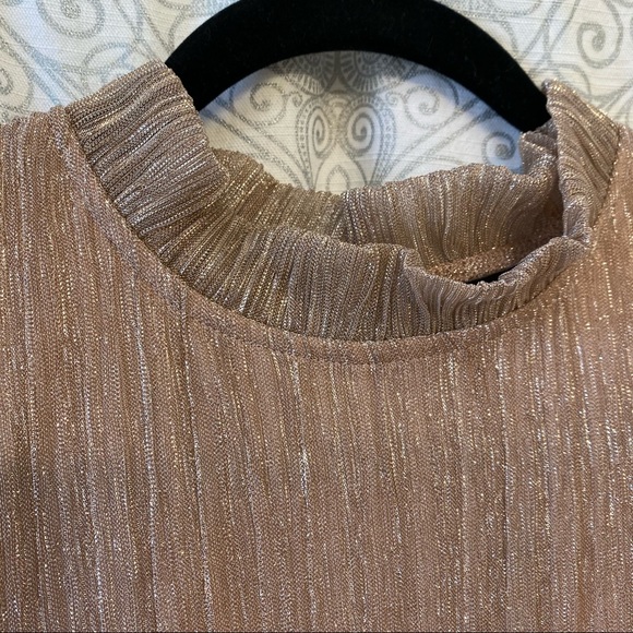 NWT! Adiva Lurex Shimmer Top- Rose Gold - Picture 4 of 10